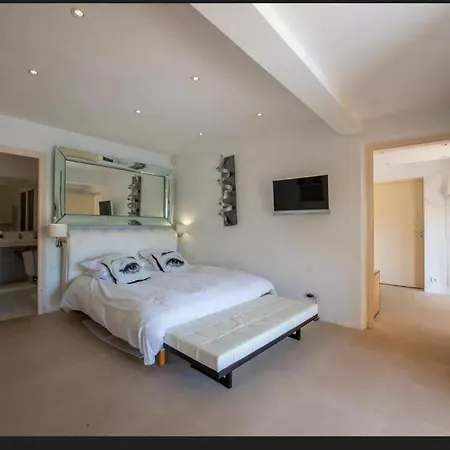 Villa Hapy