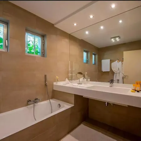 Vila Hapy Saint Tropez